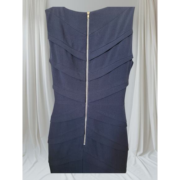 Adrianna Papell Navy Tiered Sheath Dress Size 12 Sleeveless Classic Cocktail - Picture 7 of 10
